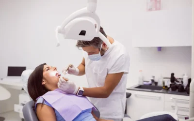 ¿Cada cuánto tiempo es recomendable acudir al dentista para una revisión?